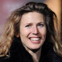 Sophie B. Hawkins