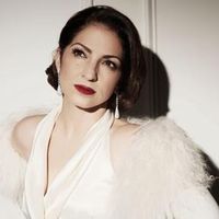 Gloria Estefan — This Christmas